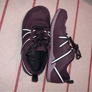 xero prio barefoot shoes womens 9.5 sneakers